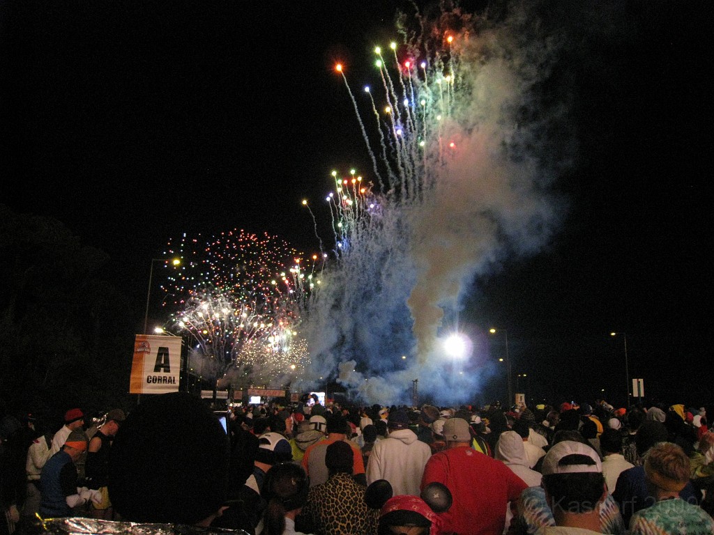 Disney 2010 D2 0070.jpg - January 9-11, 2010 Disney World Florida. Went to run the marathon. Sunday 5:40 AM start the race! Finish, go take a hot shower! Paul drove us over to Kennedy Space Center. Then buffet at Animal Kingdom for dinner!